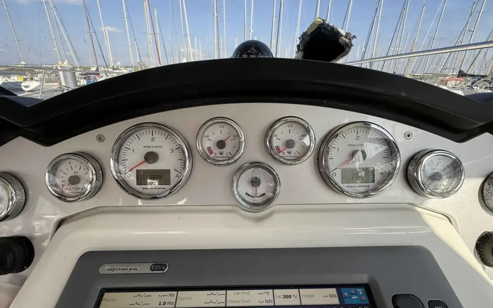 slider 24 Beneteau Antares 42