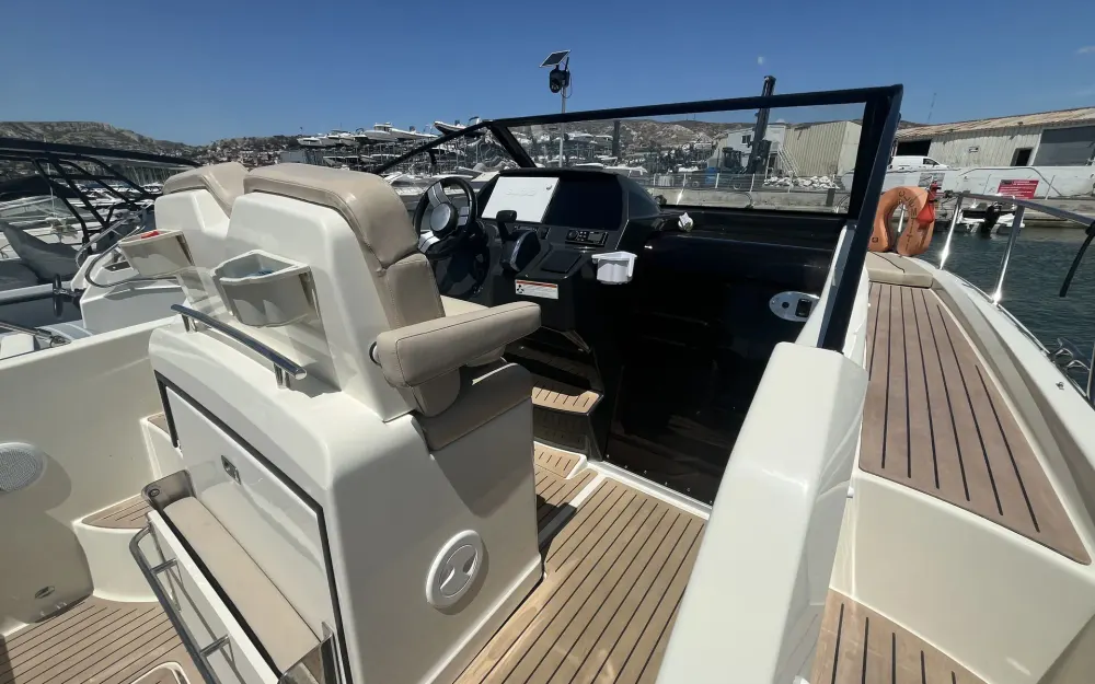 slider 2 Quicksilver Activ 875 Sundeck
