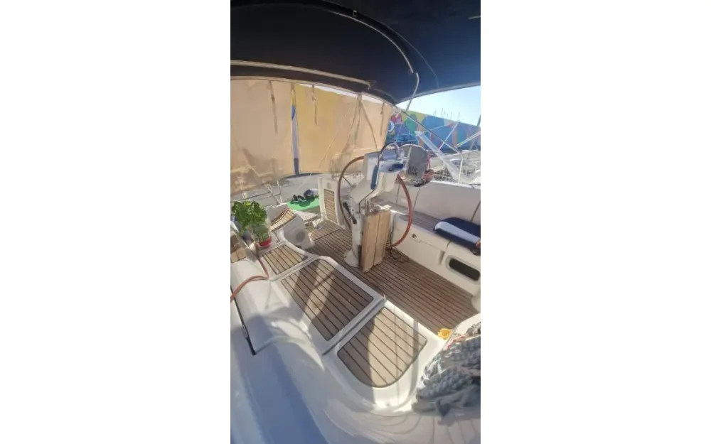 slider 9 Beneteau Oceanis 373 Clipper