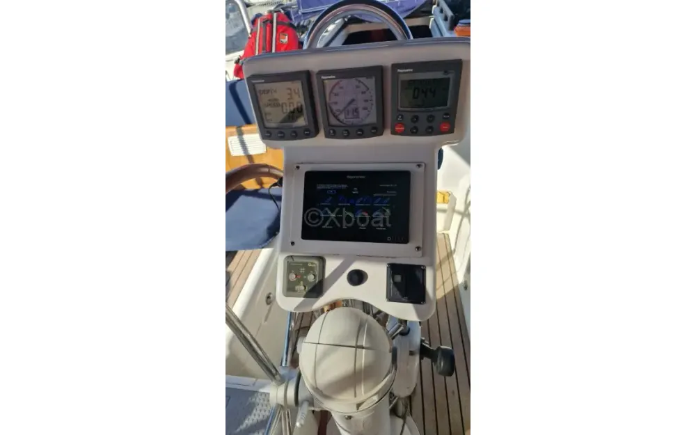 slider 3 Beneteau Oceanis 373 Clipper