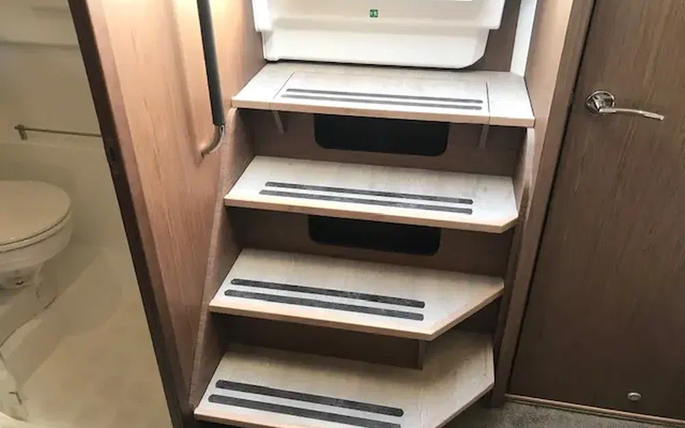 slider 18 Jeanneau Leader 36