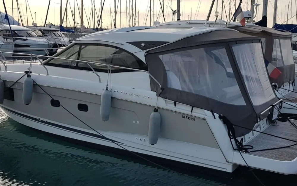slider 2 Jeanneau Leader 36 Sportop