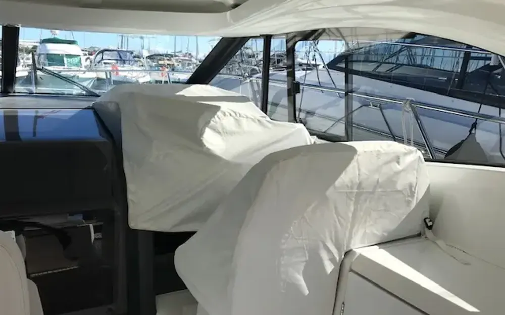 slider 8 Jeanneau Leader 36 Sportop