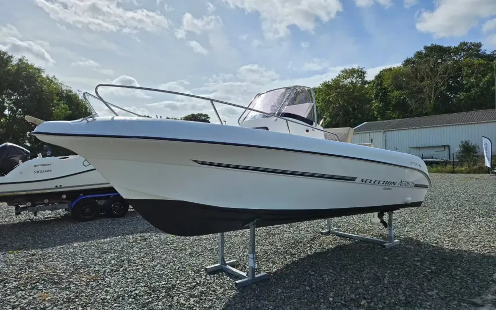 slider 1 Selection Boats Aston 21