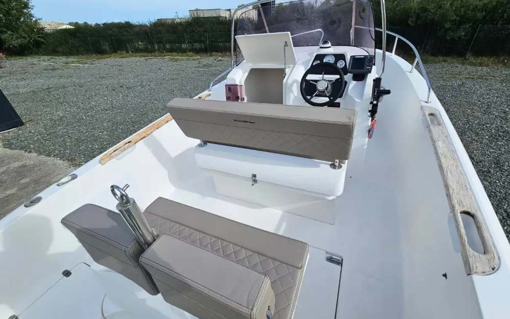 slider 3 Selection Boats Aston 21