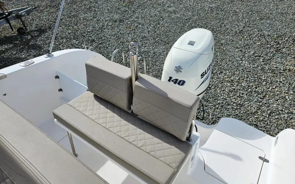 slider 5 Selection Boats Aston 21