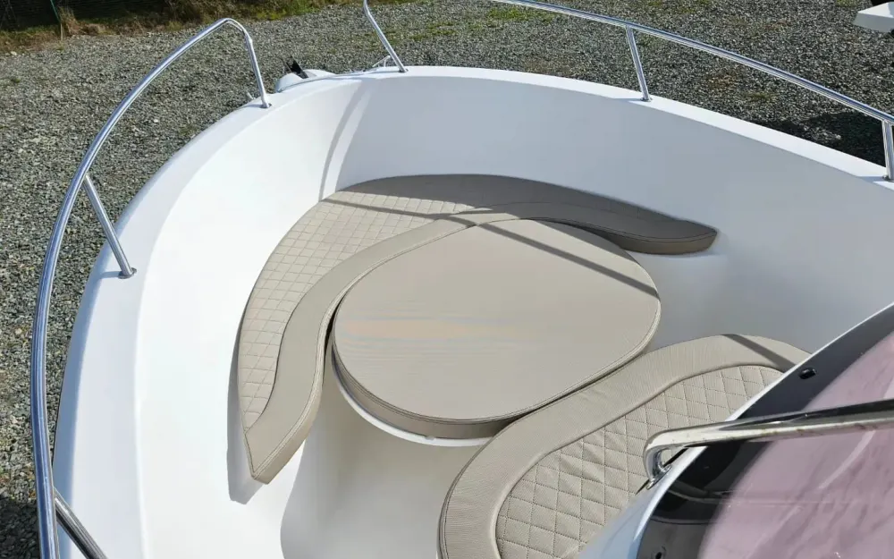 slider 6 Selection Boats Aston 21
