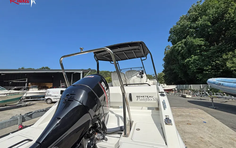 slider 2 Beneteau Flyer 8 SUNdeck