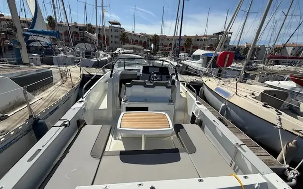 slider 5 Jeanneau Cap Camarat 7.5 WA Serie 3
