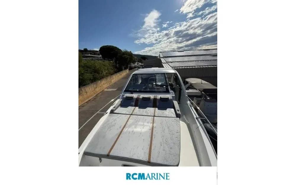 slider 12 Beneteau Gran Turismo 32