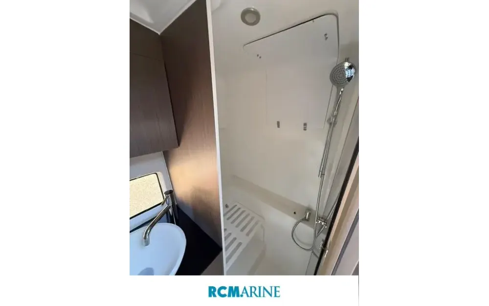 slider 13 Beneteau Gran Turismo 32