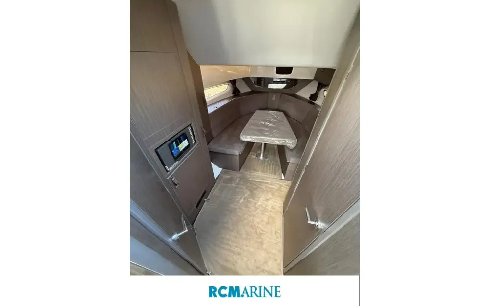 slider 16 Beneteau Gran Turismo 32