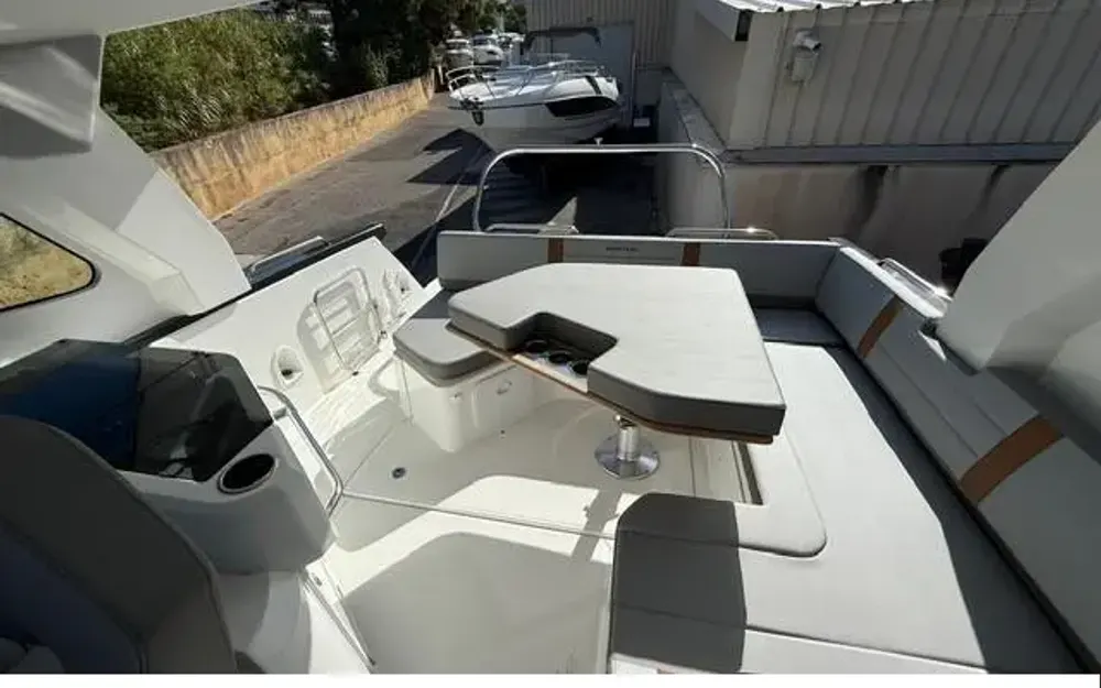 slider 3 Beneteau Gran Turismo 32