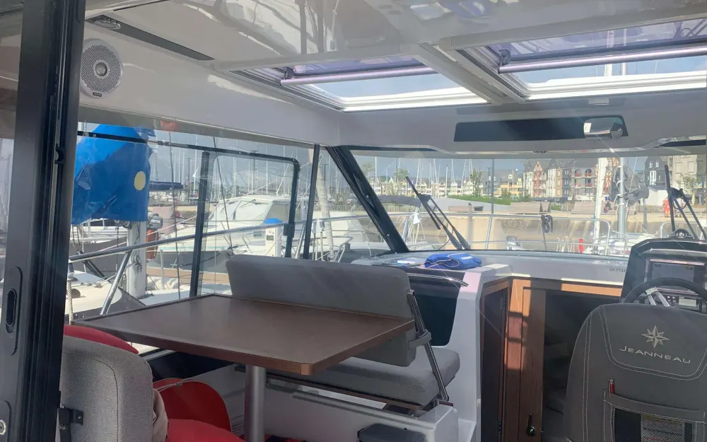 slider 11 Jeanneau Merry Fisher 895