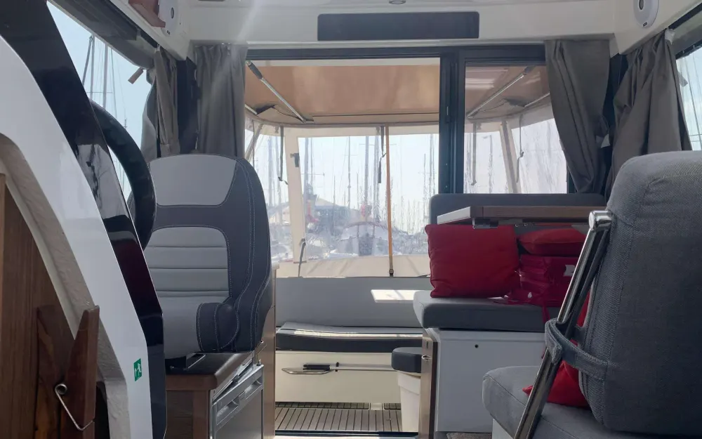 slider 31 Jeanneau Merry Fisher 895