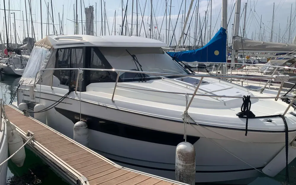 slider 37 Jeanneau Merry Fisher 895