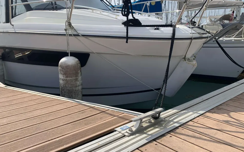 slider 47 Jeanneau Merry Fisher 895