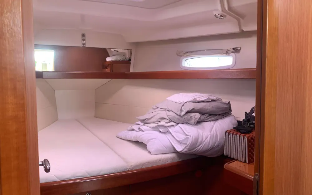 slider 15 Beneteau Oceanis 40