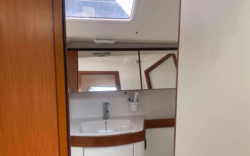 slider 23 Beneteau Oceanis 40
