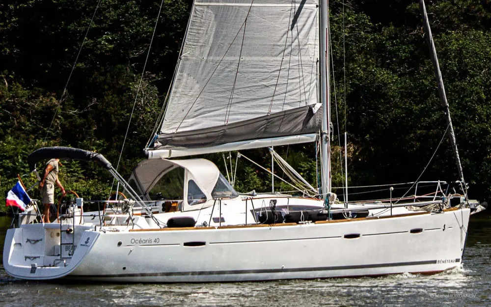 slider 2 Beneteau Oceanis 40