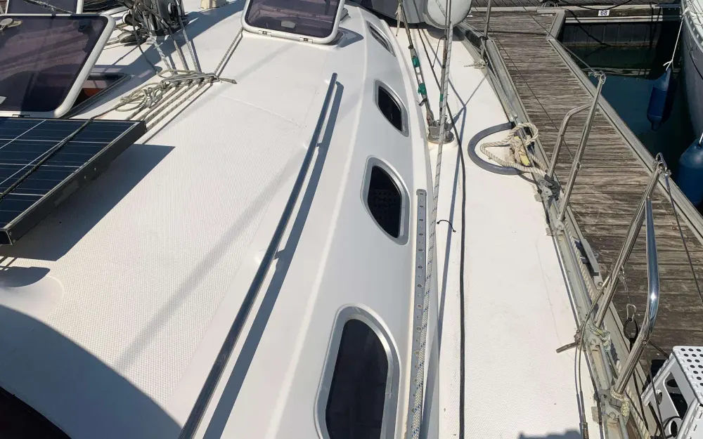 slider 7 Dufour Gib Sea 43