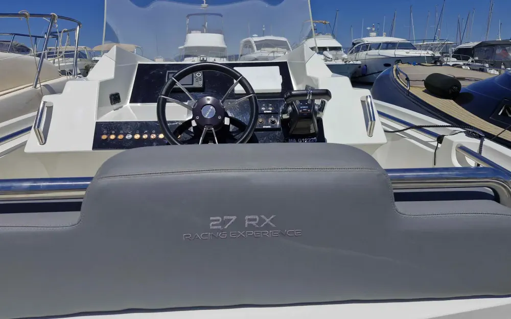 slider 11 Pacific Craft  27 RX