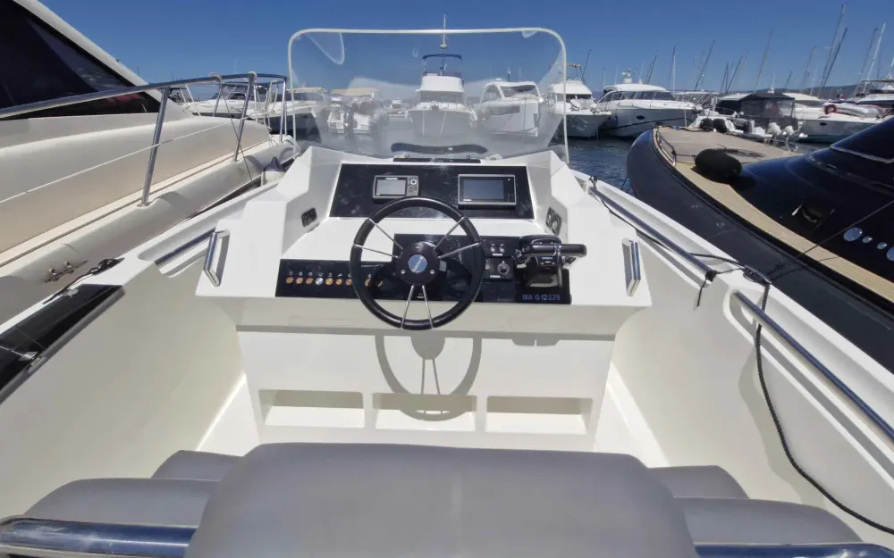 slider 12 Pacific Craft  27 RX
