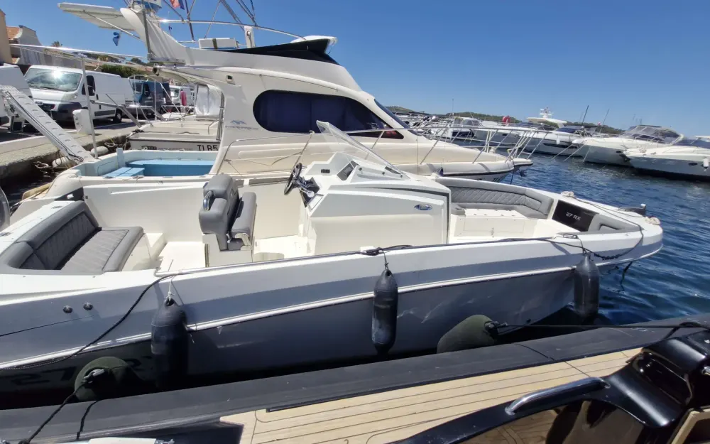slider 18 Pacific Craft  27 RX