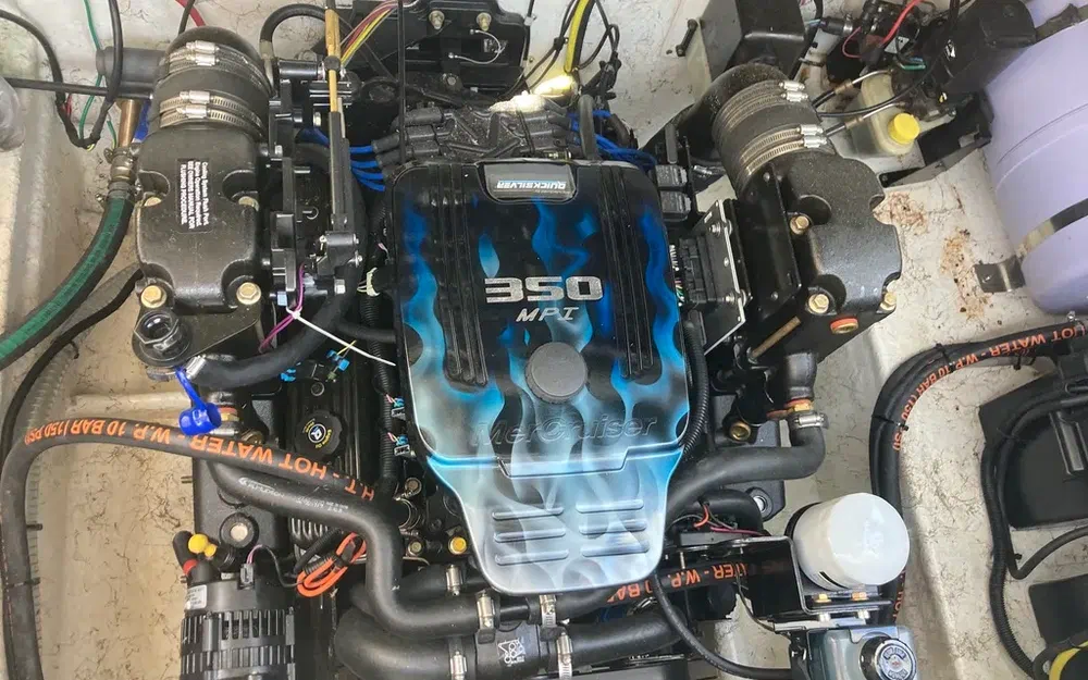 slider 23 Bayliner 285