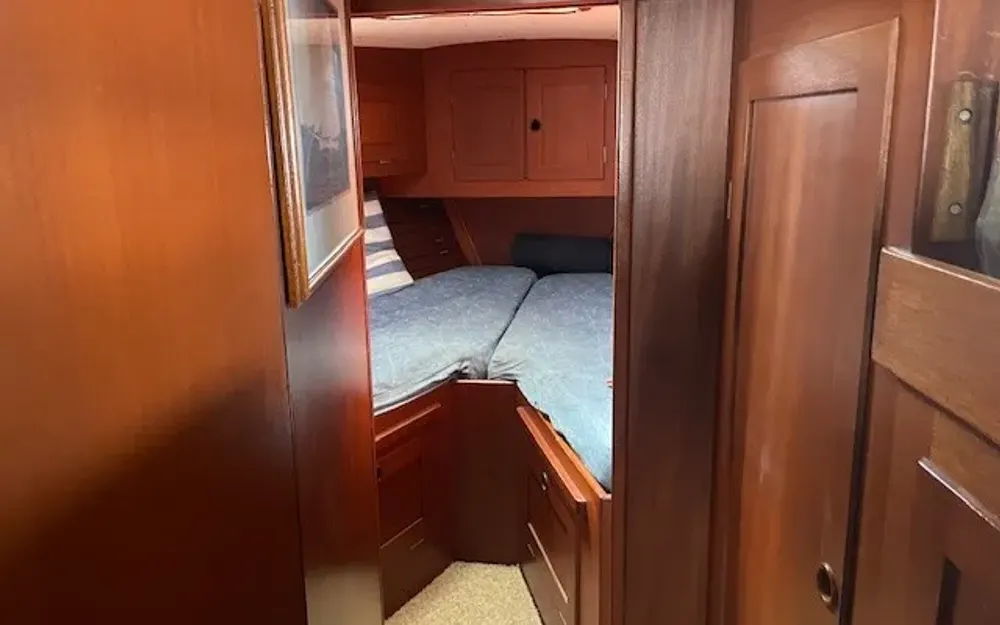 slider 13 Hallberg Rassy  38