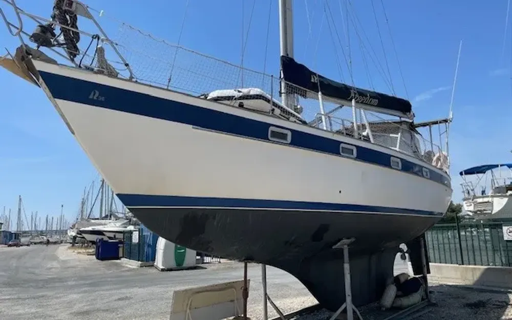 slider 1 Hallberg Rassy  38