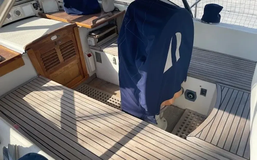 slider 3 Hallberg Rassy  38