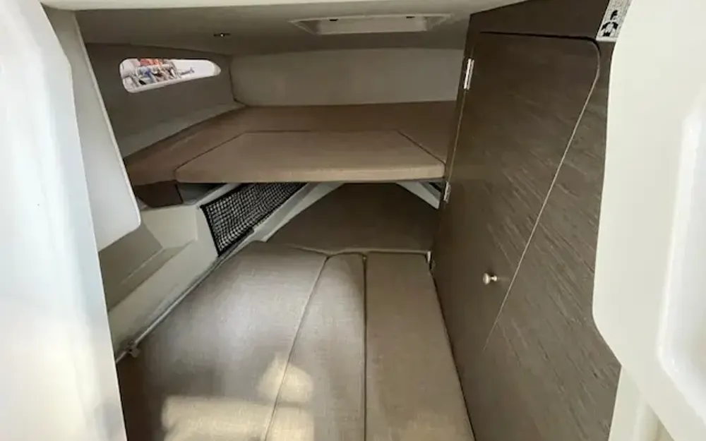 slider 15 Bayliner VR6 Cuddy