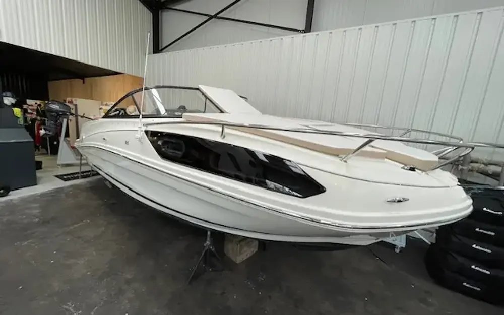 slider 2 Bayliner VR6 Cuddy