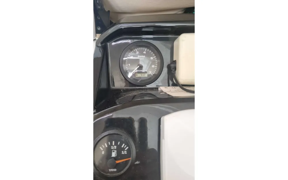 slider 10 Jeanneau Merry Fisher 755