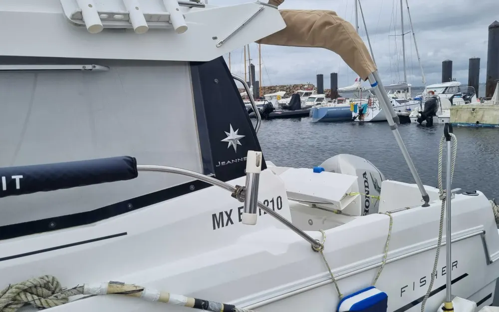 slider 3 Jeanneau Merry Fisher 755