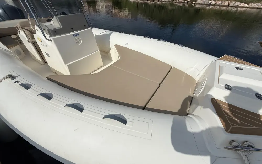 slider 10 Capelli Tempest 775