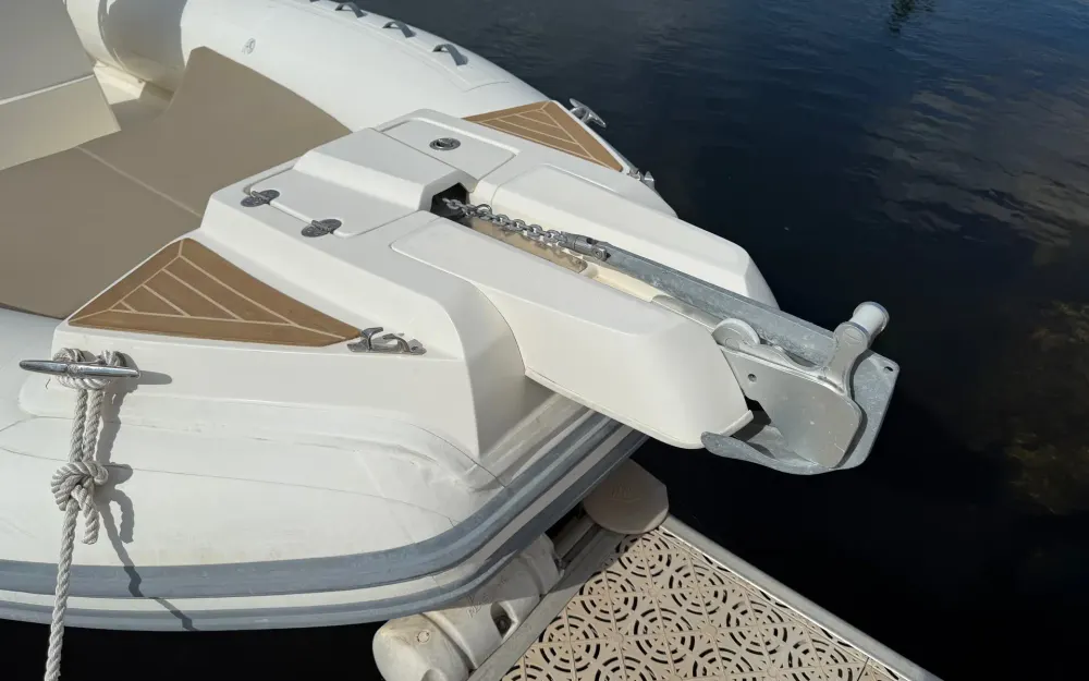 slider 2 Capelli Tempest 775