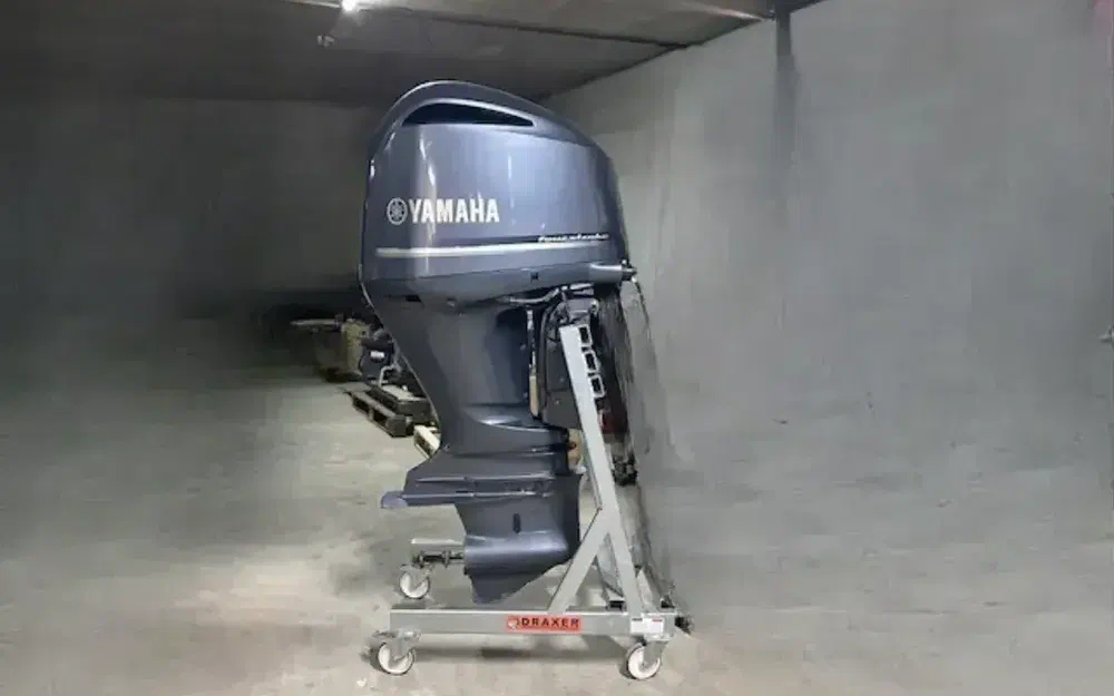 slider 7 Yamaha 300