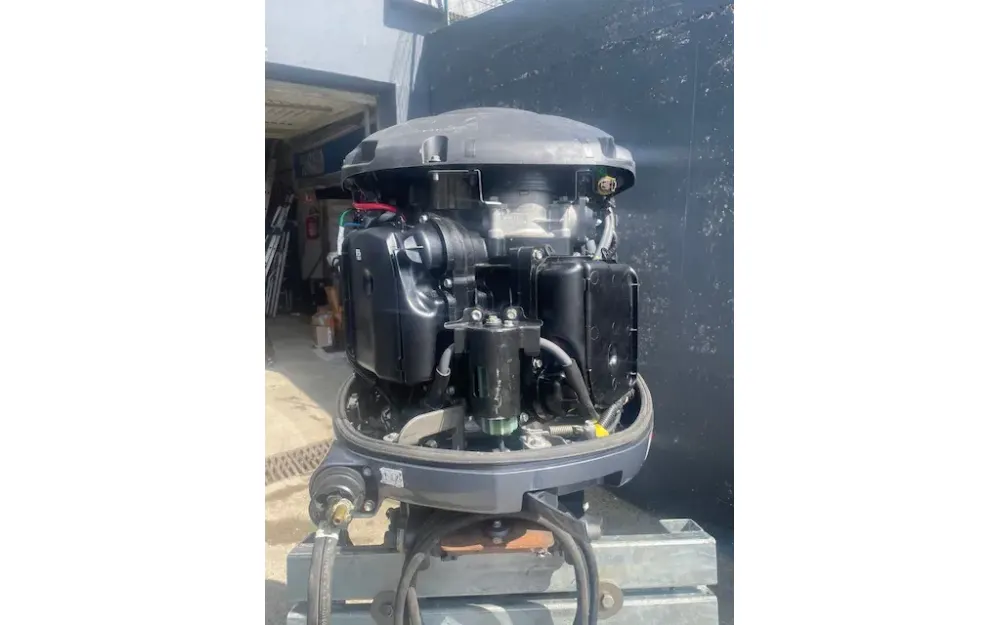slider 4 F 300 DETX de 2024