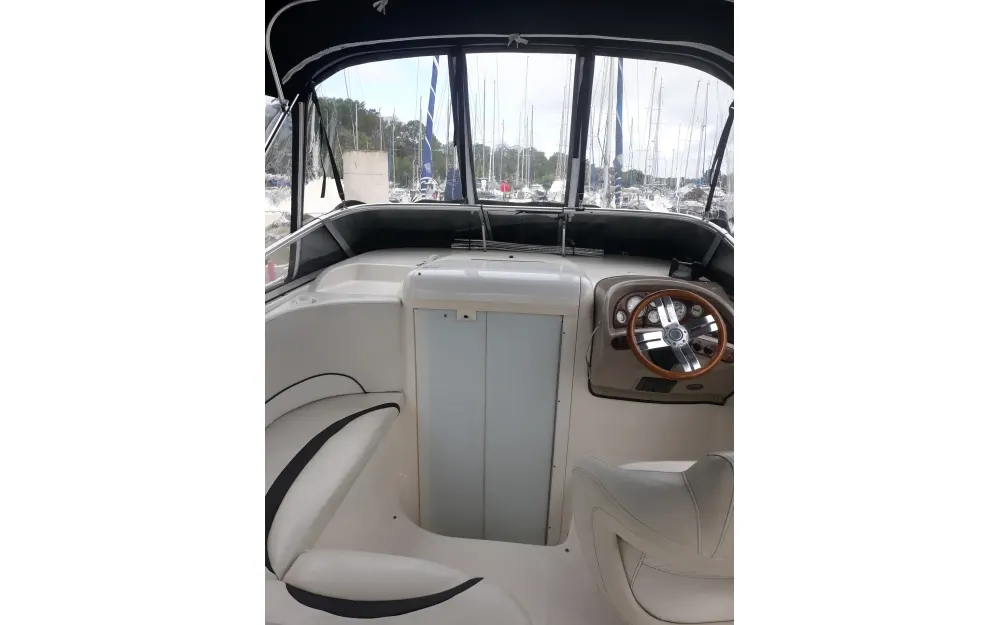 slider 3 Glastron  GT 249