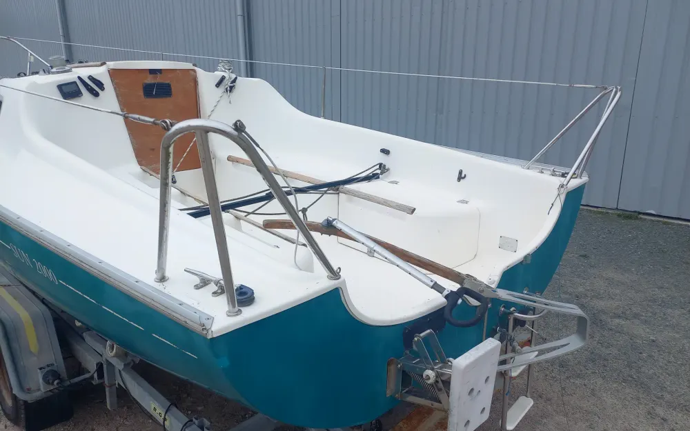 slider 2 Jeanneau Sun 2000