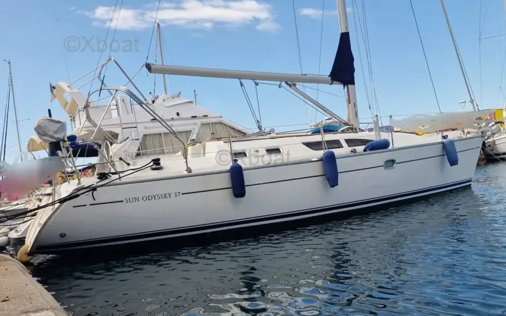 slider 2 Jeanneau Sun Odyssey 37