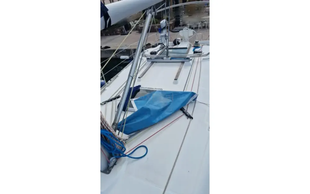slider 8 Jeanneau Sun Odyssey 37