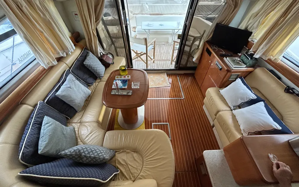 slider 4 Cranchi Atlantique 40 Fly