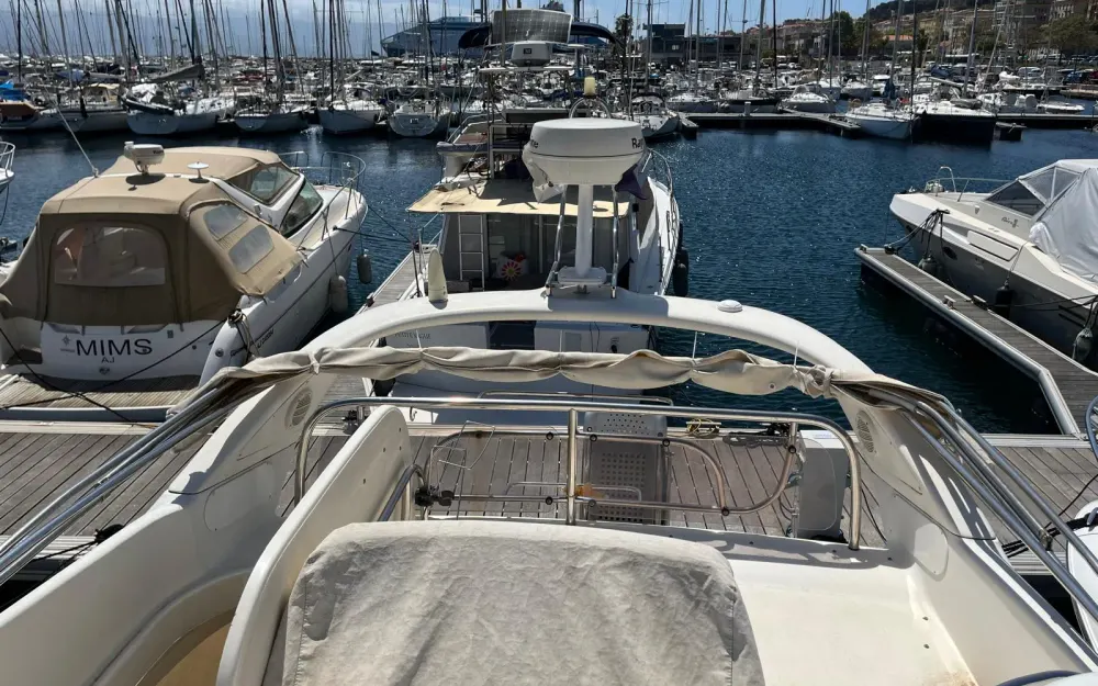 slider 16 Cranchi Atlantique 40 Fly