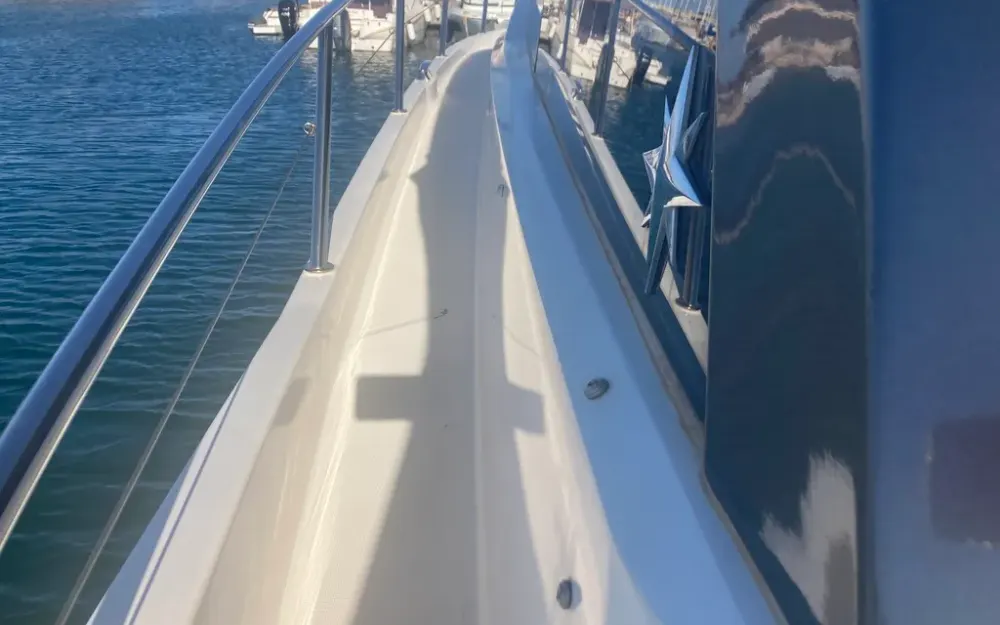 slider 23 Jeanneau Leader 10