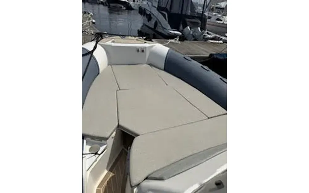 slider 9 Capelli Tempest 800