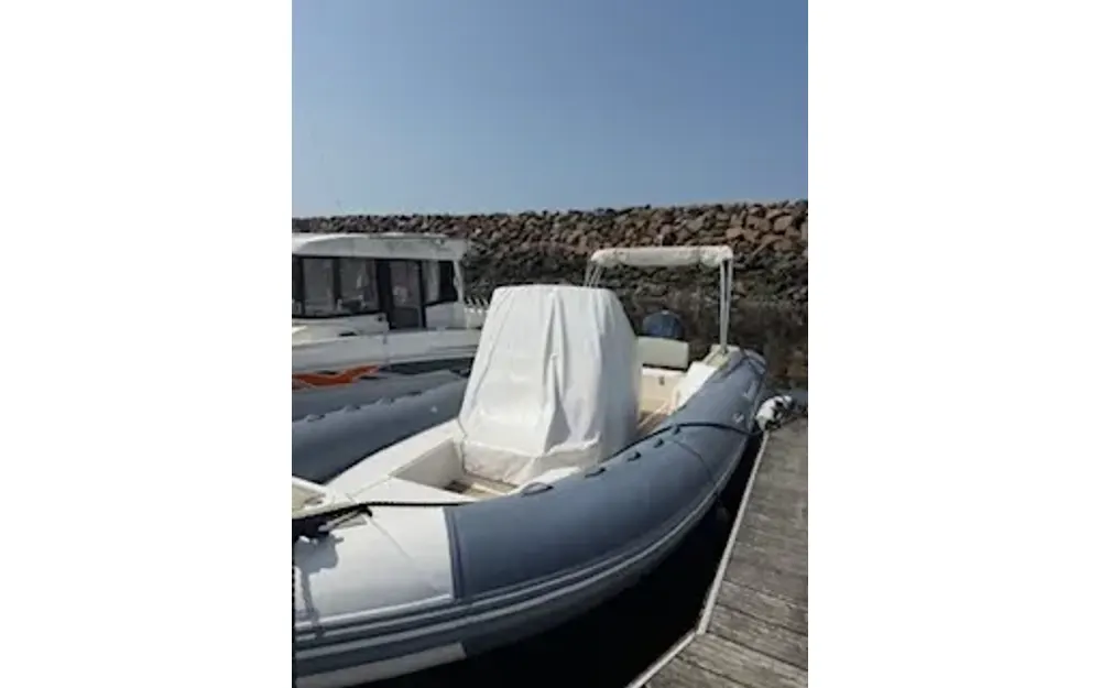 slider 4 Capelli Tempest 800