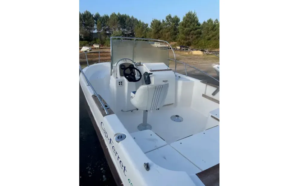 slider 3 B2 Marine Cap Ferret 650